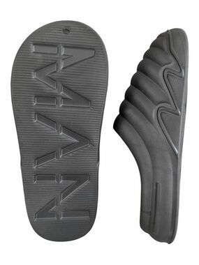 MAN OFFICIAL CHUNKY SLIDE